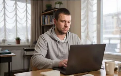 Работникам разрешат трудиться на больничном, не оформляя листок нетрудоспособности